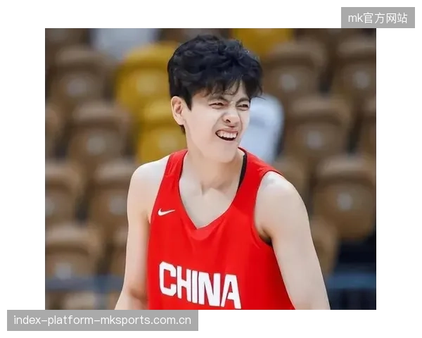 杨舒予张曼曼外线开花：从“网红”到“品牌”背后的故事